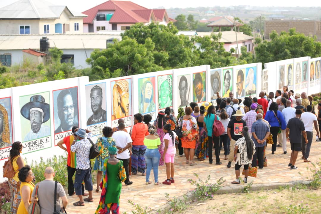 Group Viewing Wall